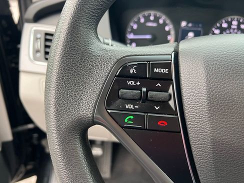 Used 2017 Hyundai Sonata SE FWD image 39