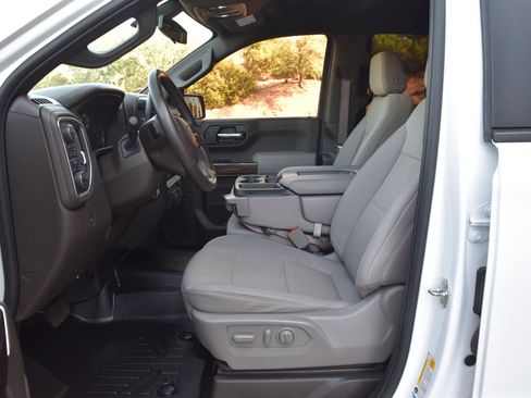 Used 2022 Chevrolet Silverado 1500 LT w/ LPO, Dark Essentials Package AWD/4WD image 16
