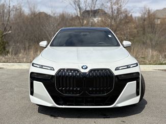 Used 2025 BMW 760i xDrive w/ Executive Package video 2