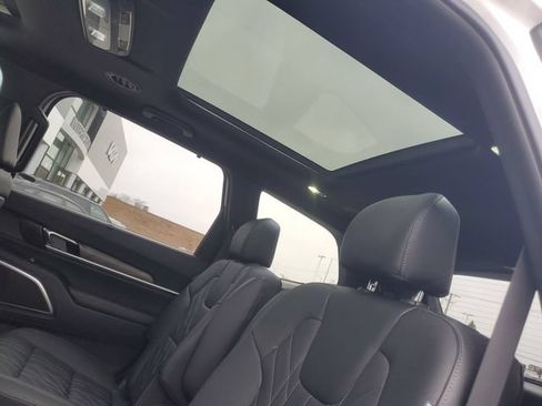 Used 2023 Kia Telluride SX X-Line AWD/4WD image 11