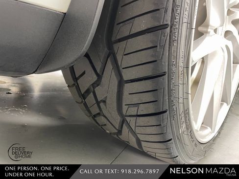 Used 2013 Dodge Challenger R/T image 10