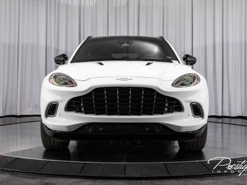 Used 2021 Aston Martin DBX AWD/4WD image 4