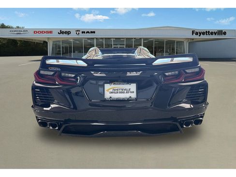 Used 2021 Chevrolet Corvette Stingray Premium Conv w/ Z51 Performance Package RWD image 4