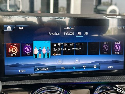 New 2025 Mercedes-Benz CLA 250 4MATIC image 15