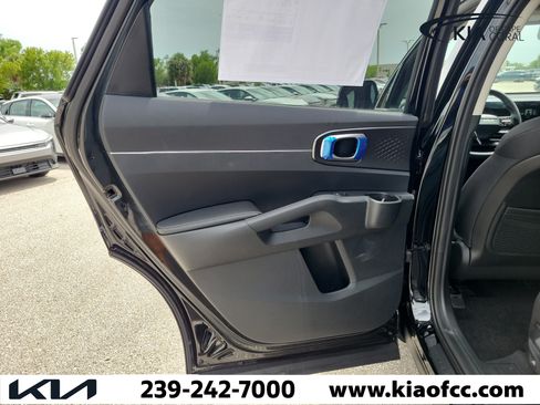 New 2026 Kia Sorento LX FWD image 13