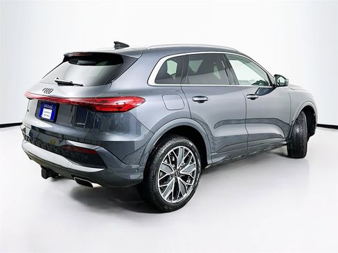 New 2025 Audi Q5 Premium Plus image 7