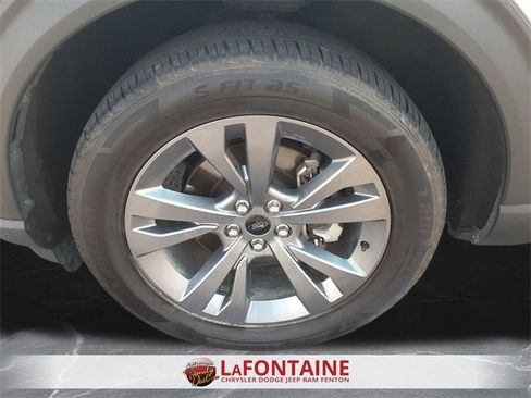 Used 2022 Ford Explorer XLT w/ Equipment Group 202A image 56