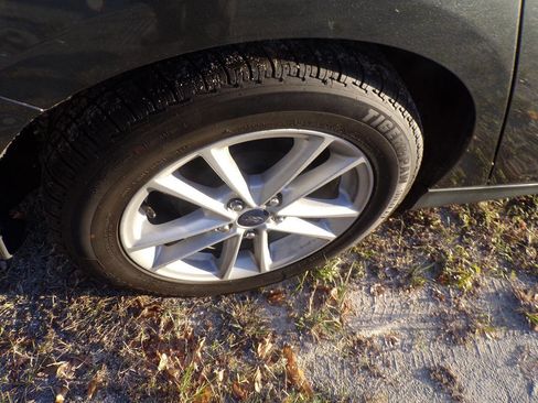 Used 2017 Ford Focus SE image 14