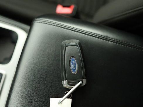 Used 2020 Ford Explorer XLT w/ Comfort Package AWD/4WD image 24