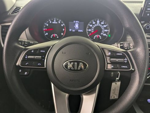 Used 2021 Kia Seltos LX AWD/4WD image 16