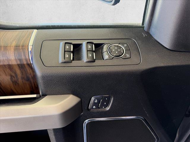 Used 2018 Ford F150 Lariat w/ Equipment Group 502A Luxury AWD/4WD image 15
