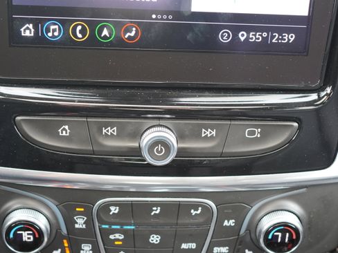 Used 2020 Chevrolet Traverse LT w/ LT Premium Package image 43