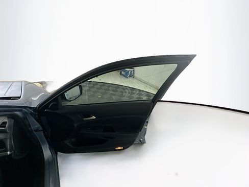 Used 2011 Honda Accord LX image 29