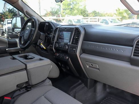Used 2021 Ford F550 2WD Crew Cab Super Duty image 43