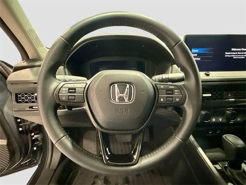 Used 2023 Honda Accord EX-L image 9