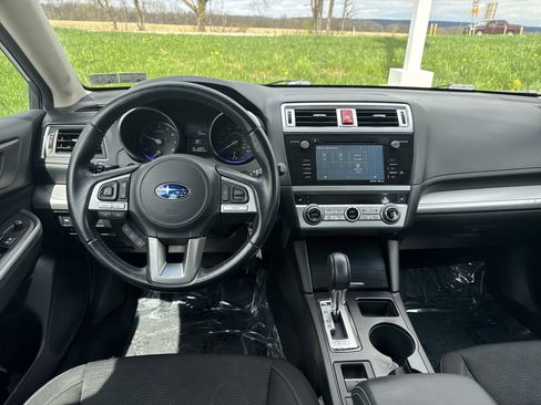 Used 2016 Subaru Legacy 2.5i Premium w/ Moonroof Package image 3