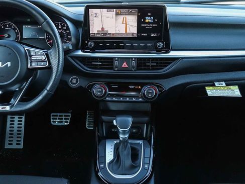 Used 2024 Kia Forte GT-Line image 13