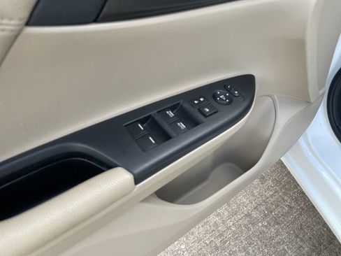 Used 2015 Honda Accord EX-L image 12