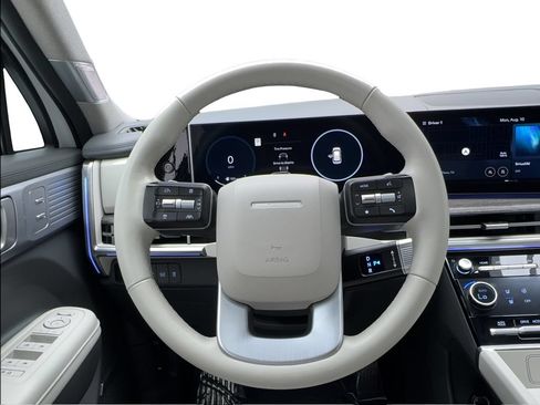 Used 2025 Hyundai Santa Fe Limited FWD image 40