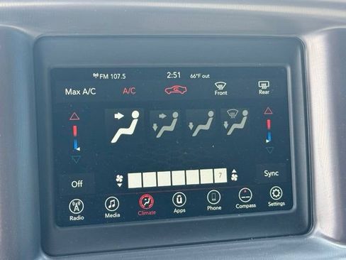 Used 2022 Dodge Charger SXT RWD image 31