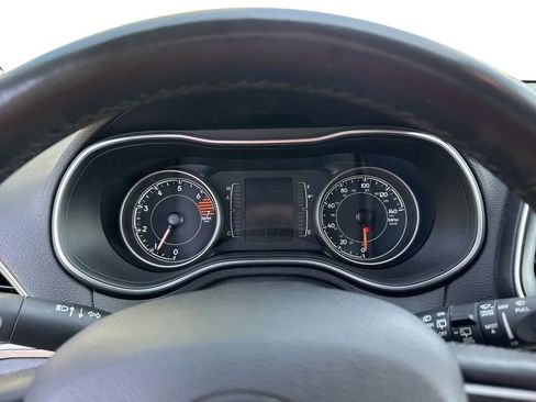 Used 2019 Jeep Cherokee Latitude Plus FWD image 14