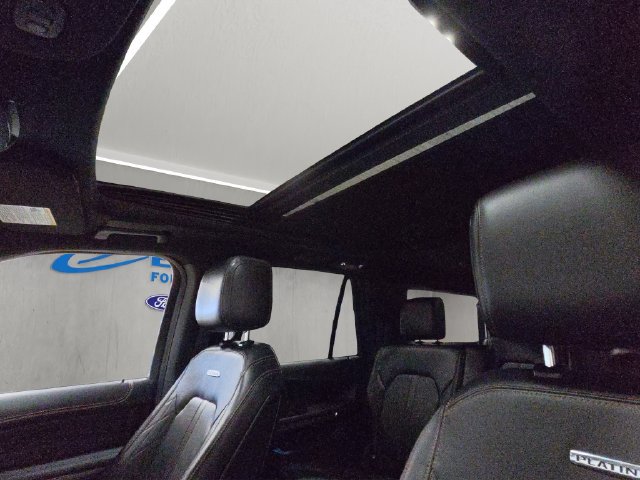 Certified 2022 Ford Expedition Max Platinum AWD/4WD image 3