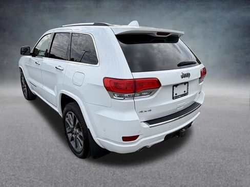 Used 2017 Jeep Grand Cherokee Overland w/ Jeep Active Safety Group AWD/4WD image 3