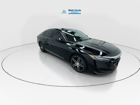 Used 2021 Honda Accord Touring image 4