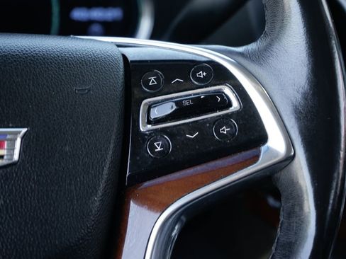 Used 2019 Cadillac Escalade Premium Luxury RWD image 30