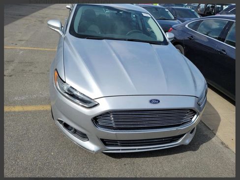 Used 2013 Ford Fusion SE image 9