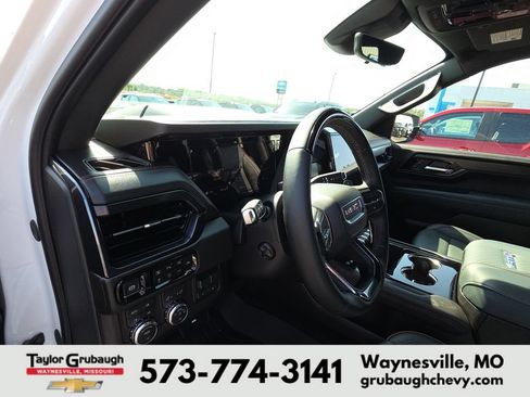 Used 2026 GMC Yukon XL AT4 w/ AT4 Premium Plus Package AWD/4WD image 14