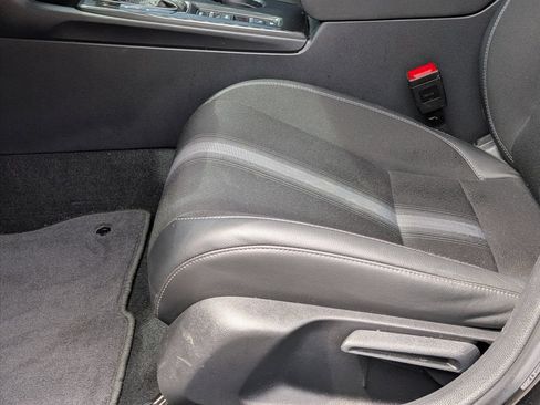 Used 2025 Honda Civic Sport image 11