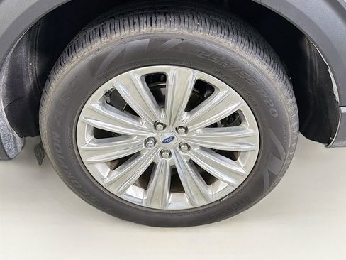 Used 2022 Ford Explorer Limited w/ Equipment Group 301A image 33