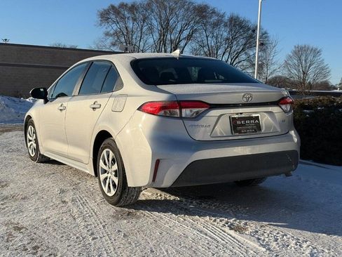 Used 2024 Toyota Corolla LE image 5