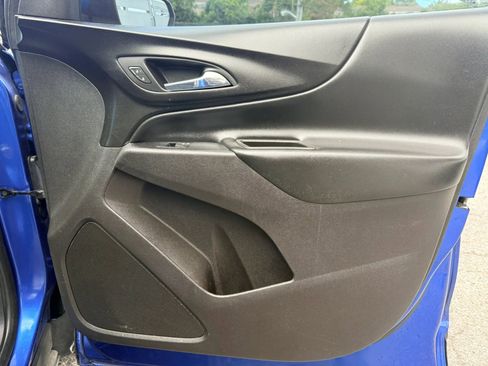 Used 2019 Chevrolet Equinox LT w/ Sun & Navigation Package AWD/4WD image 22
