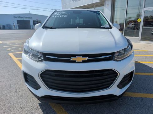 Used 2020 Chevrolet Trax LS w/ Tint and Cruise Package FWD image 2