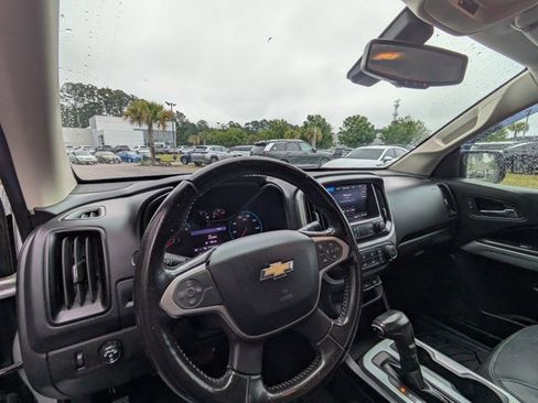 Used 2019 Chevrolet Colorado LT w/ LT Convenience Package RWD image 10