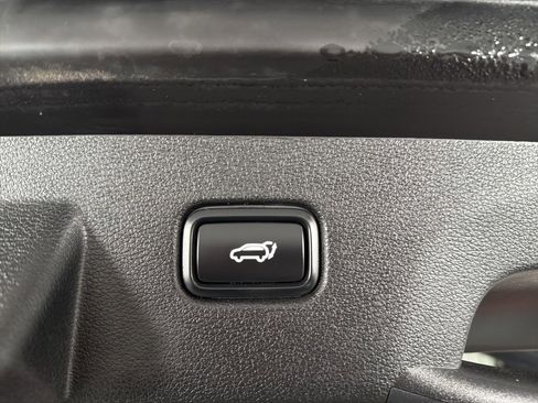 Used 2023 Kia Sportage X-Line w/ X-Line Premium Package image 11