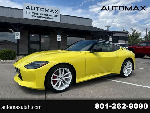 Used 2024 Nissan Z Performance w/ Floor Mat Package RWD image 1