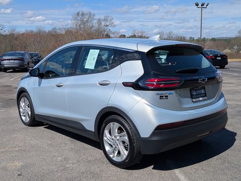 Used 2023 Chevrolet Bolt LT image 7