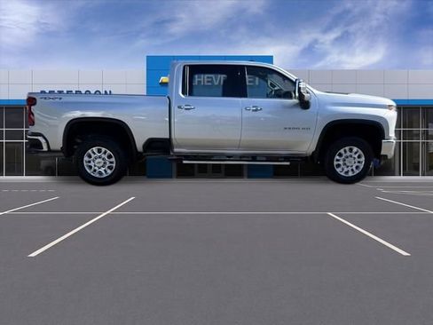 Used 2023 Chevrolet Silverado 3500 LTZ AWD/4WD image 3