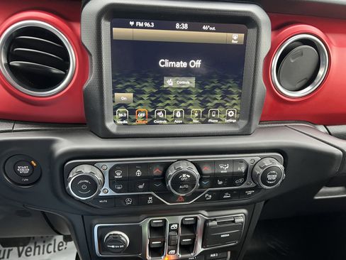 Used 2020 Jeep Gladiator Rubicon image 20