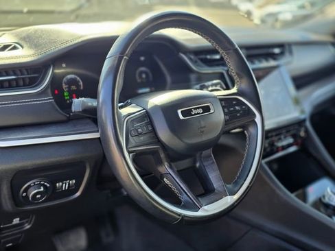 Used 2022 Jeep Grand Cherokee L Limited image 13