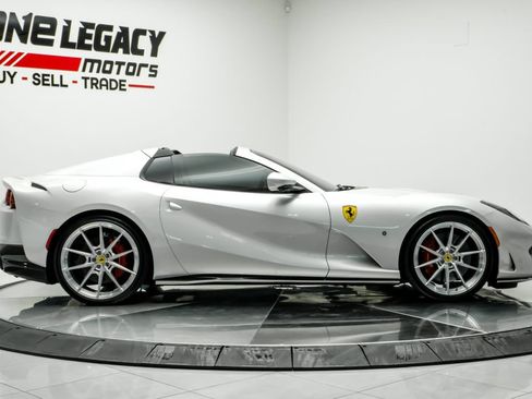 Used 2022 Ferrari 812 GTS RWD image 7