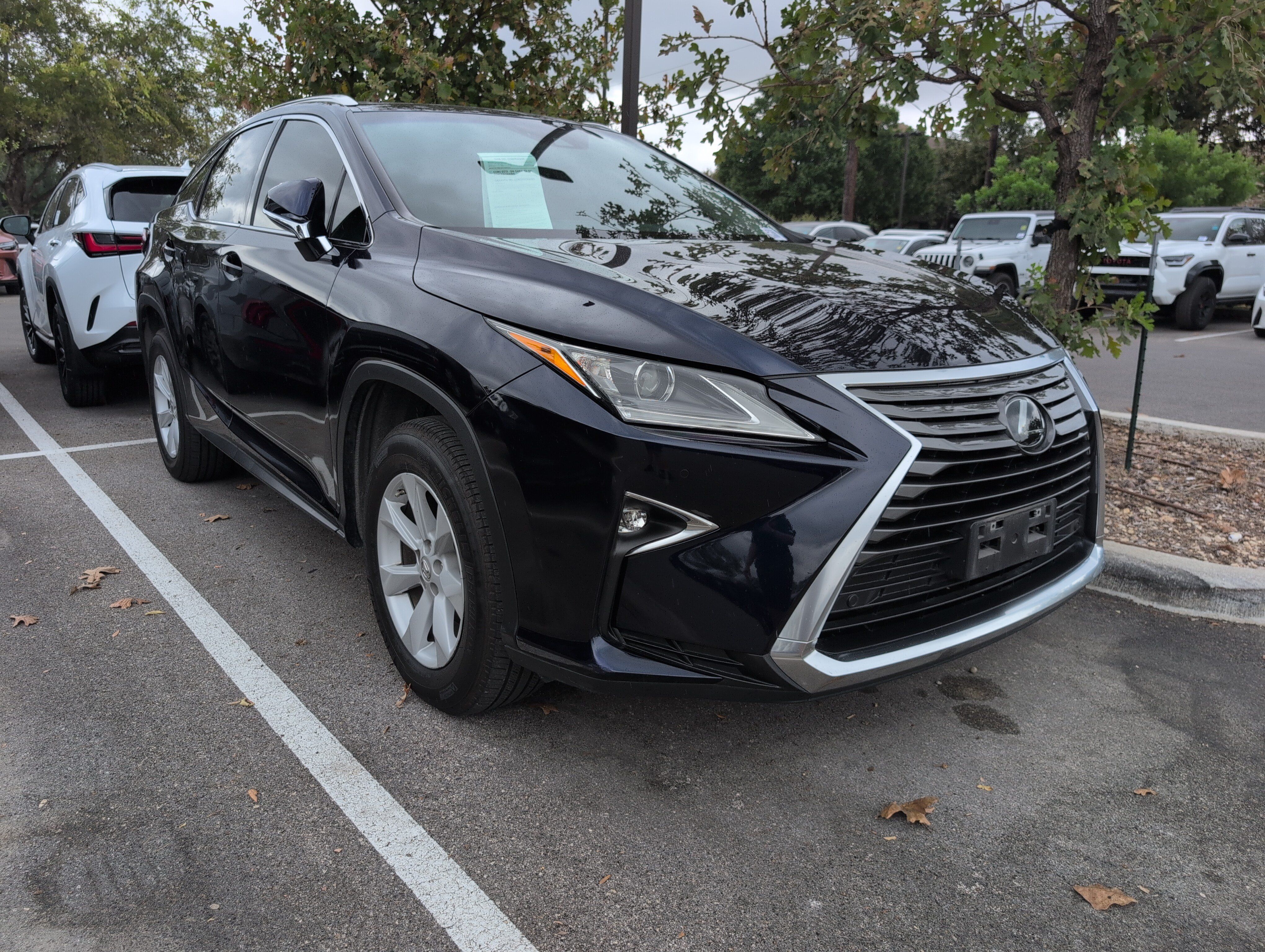 Used 2017 Lexus RX 350 FWD w/ Premium Package image 2