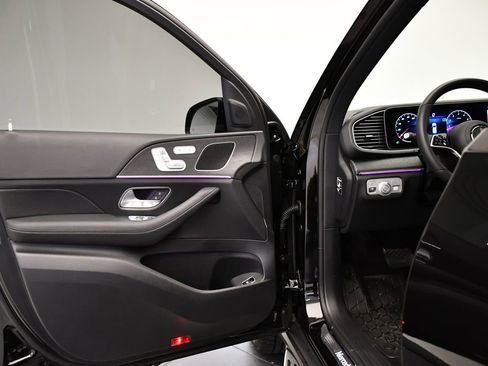 Used 2025 Mercedes-Benz GLE 350 4MATIC image 35