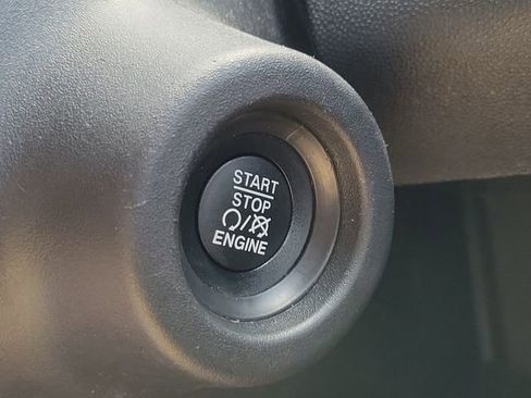 Used 2024 RAM ProMaster 2500 w/ Convenience Group FWD image 25