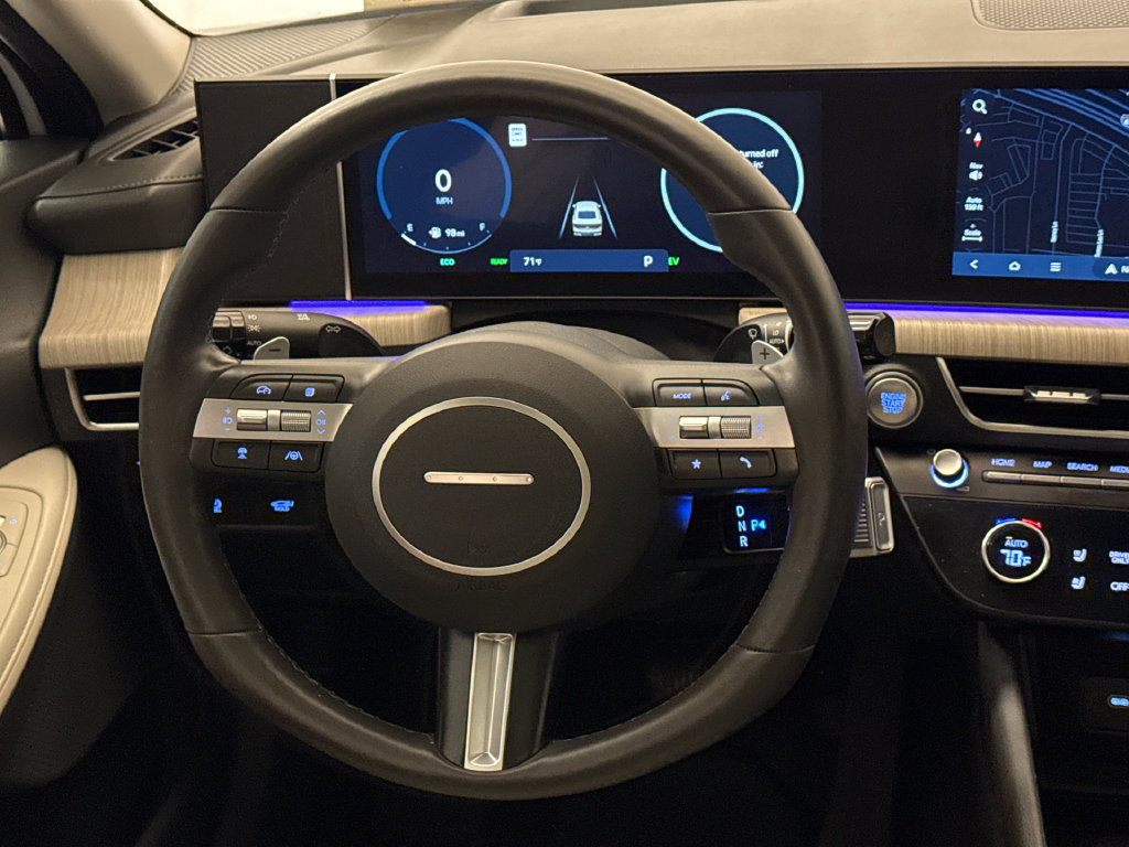 Used 2025 Hyundai Sonata Limited FWD image 14