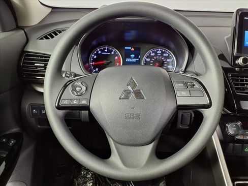 New 2025 Mitsubishi Eclipse Cross LE image 22