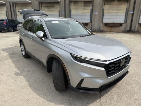 Used 2025 Honda CR-V LX image 13